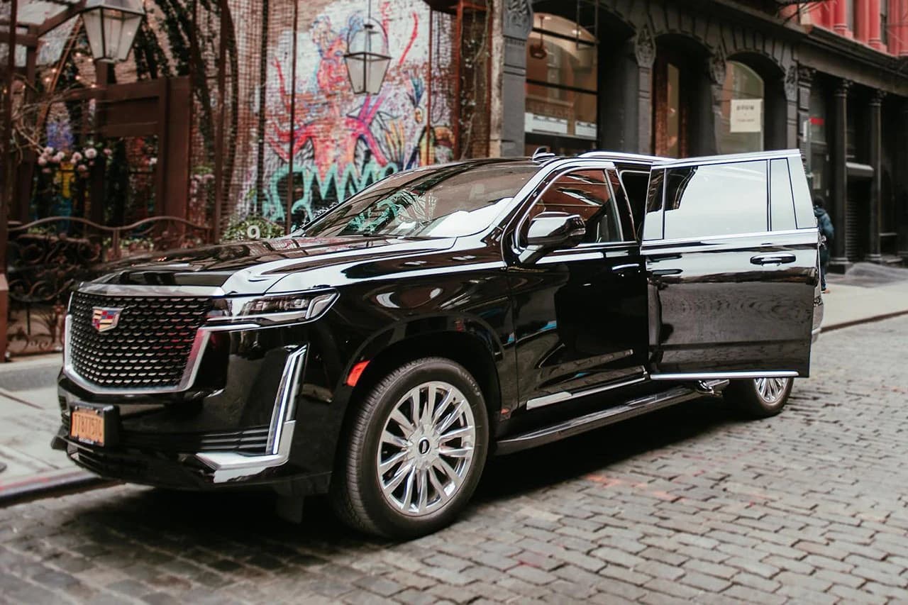 Exploring Luxury and Convenience: Limousine Services in NYC