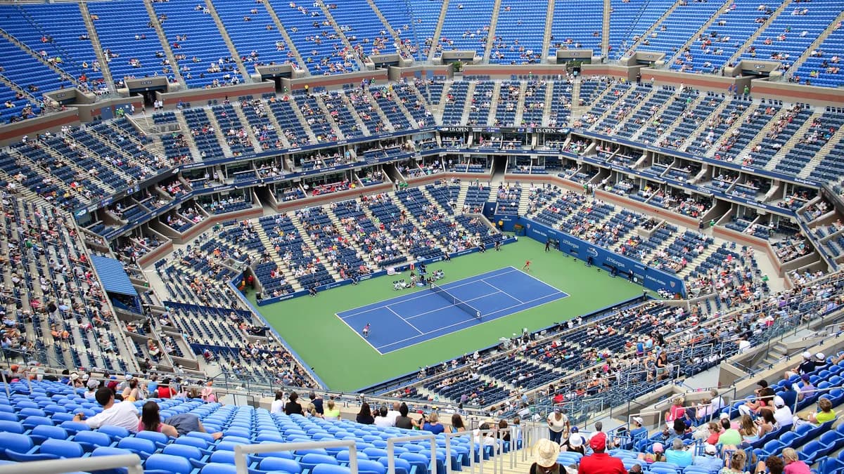 Arthur Ashe Stadium filled for a US Open session